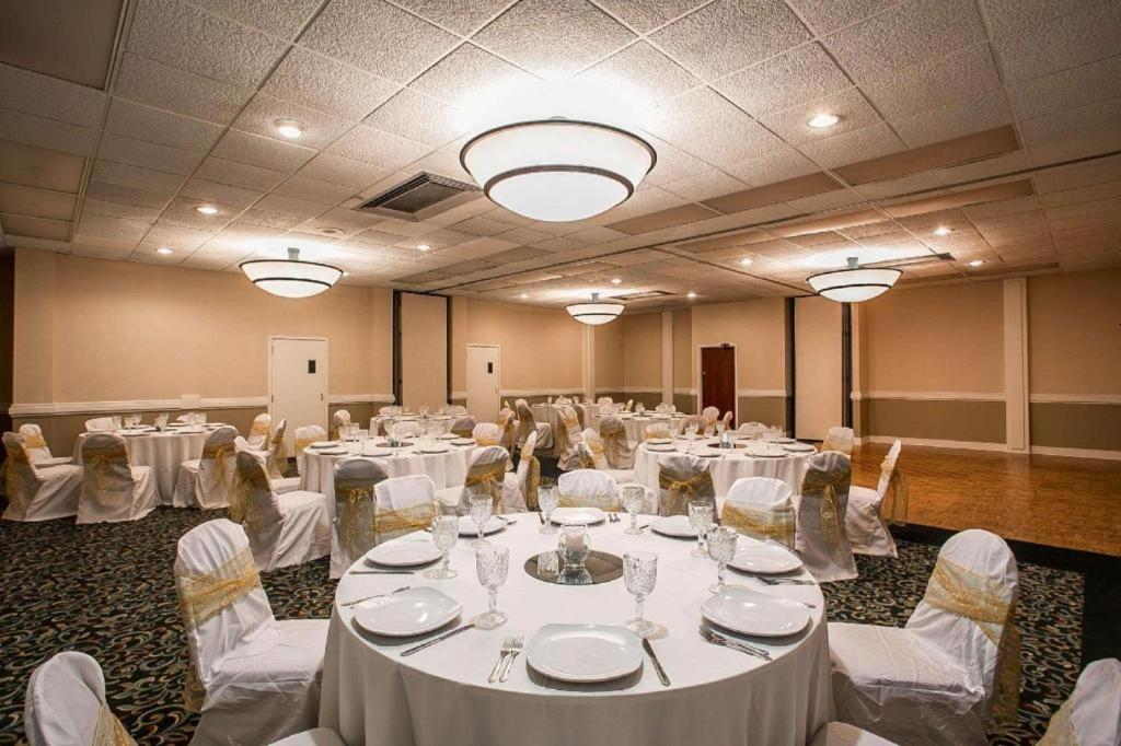 Quality Inn Самтер Экстерьер фото